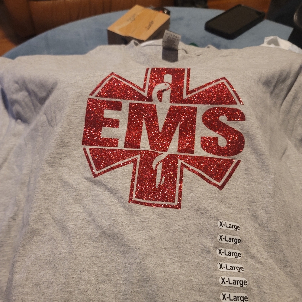 Multiple Mens xl gray cotten short sleeved  tshirt ems in dark red glitter